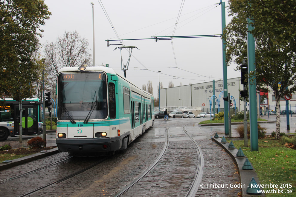 Tram 119 sur la ligne T1 (RATP) à Noisy-le-Sec