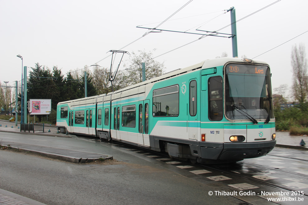 Tram 112 sur la ligne T1 (RATP) à Bobigny