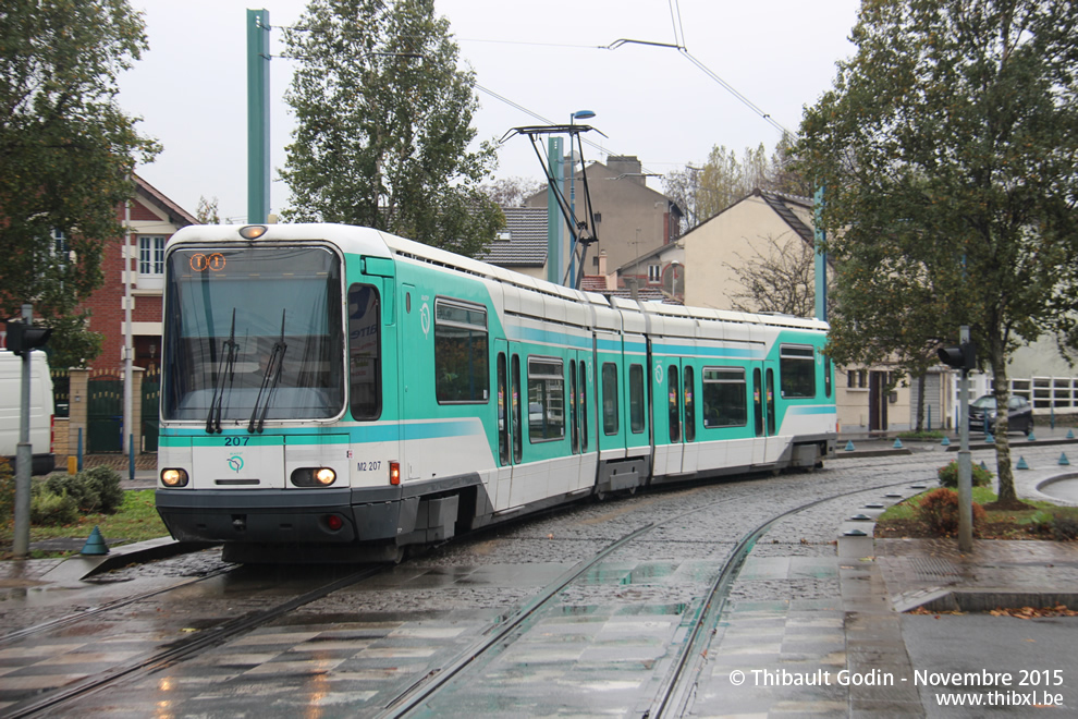 Tram 207 sur la ligne T1 (RATP) à Noisy-le-Sec