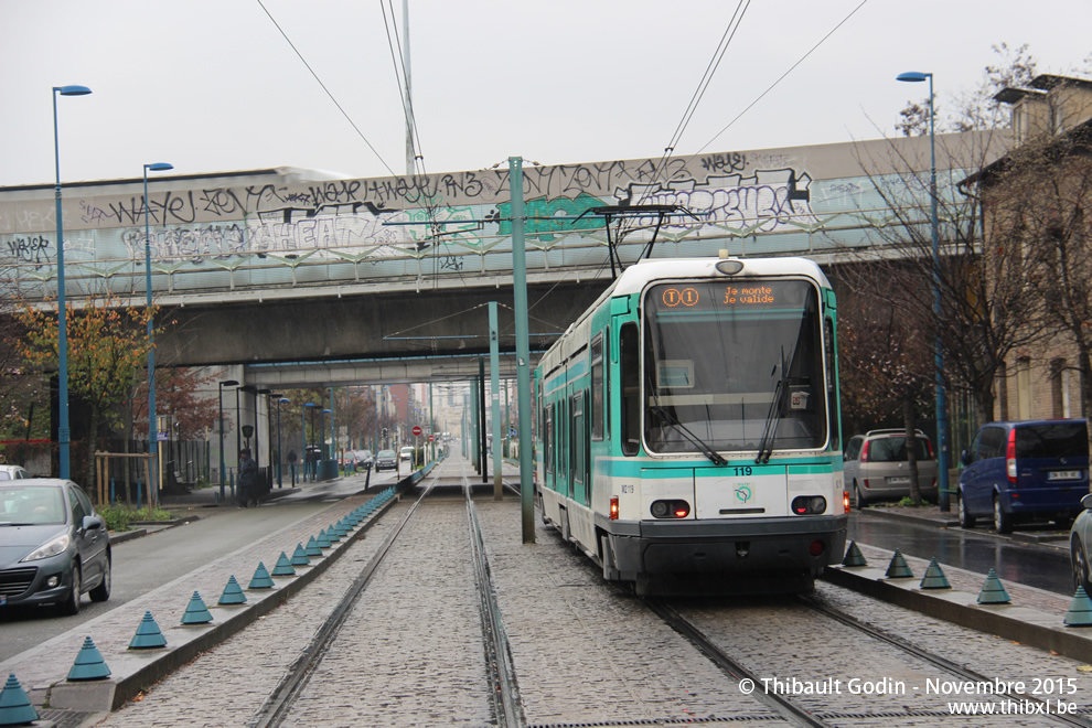 Tram 119 sur la ligne T1 (RATP) à Noisy-le-Sec