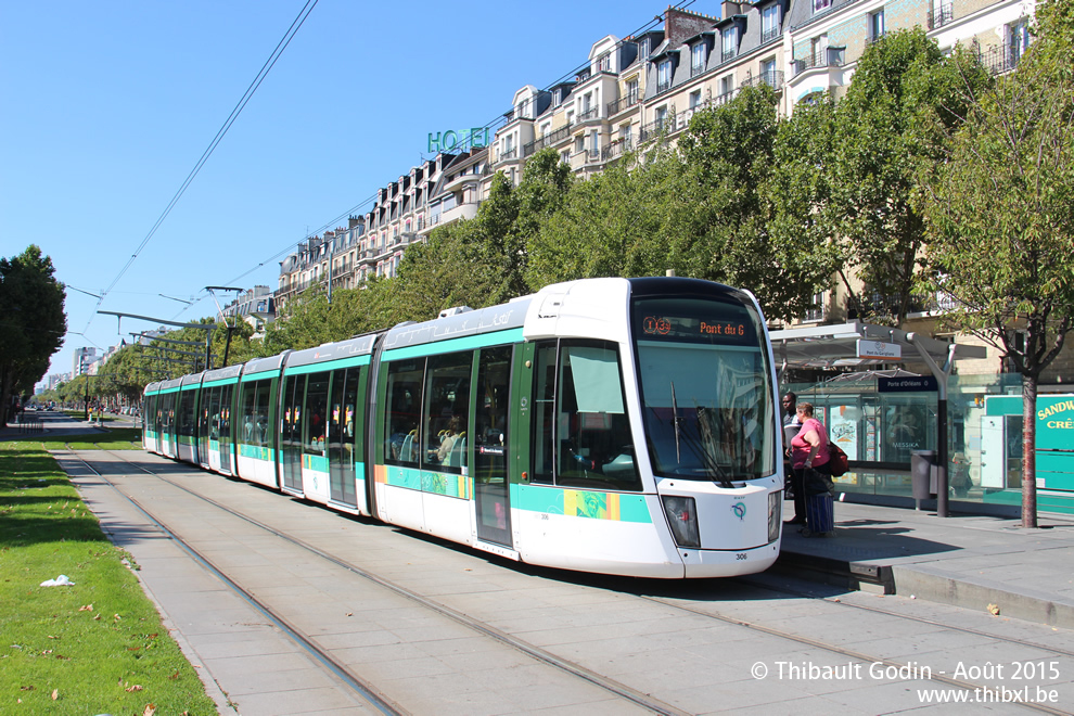 Tram 306 sur la ligne T3a (RATP) à Porte d'Orléans (Paris)