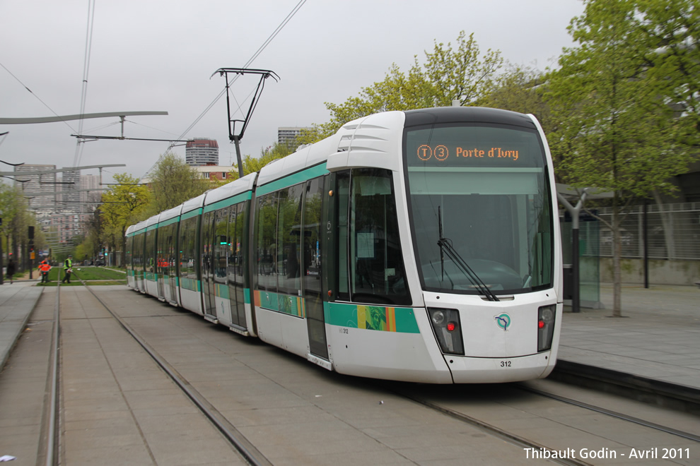 Tram 312 sur la ligne T3a (RATP) à Porte de Gentilly (Paris)