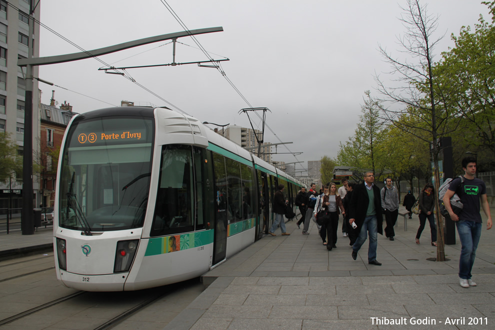 Tram 312 sur la ligne T3a (RATP) à Porte de Gentilly (Paris)