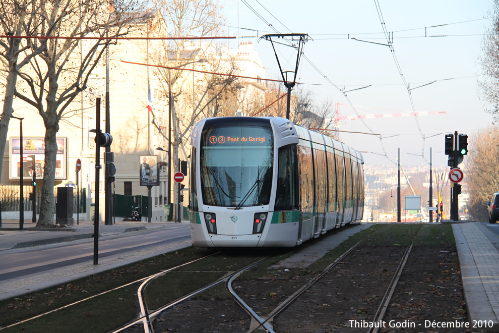 Tram 315 sur la ligne T3a (RATP) à Porte d'Ivry (Paris)