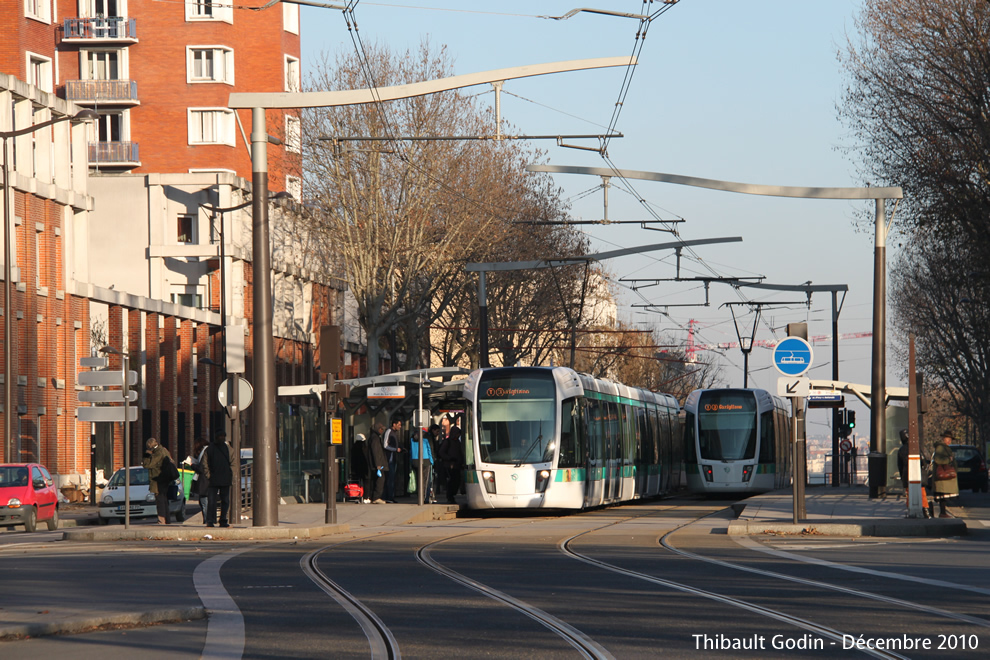 Trams 307 et 315 sur la ligne T3a (RATP) à Porte d'Ivry (Paris)