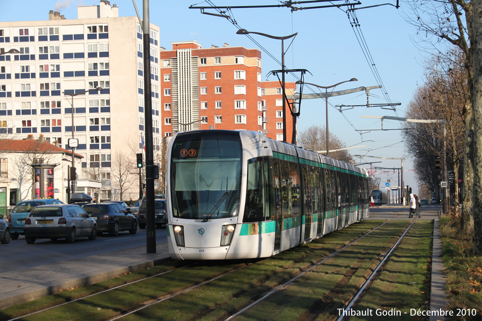 Tram 315 sur la ligne T3a (RATP) à Porte d'Ivry (Paris)