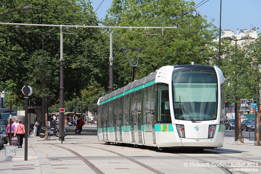 Tram 315 sur la ligne T3a (RATP) à Porte de Vincennes (Paris)