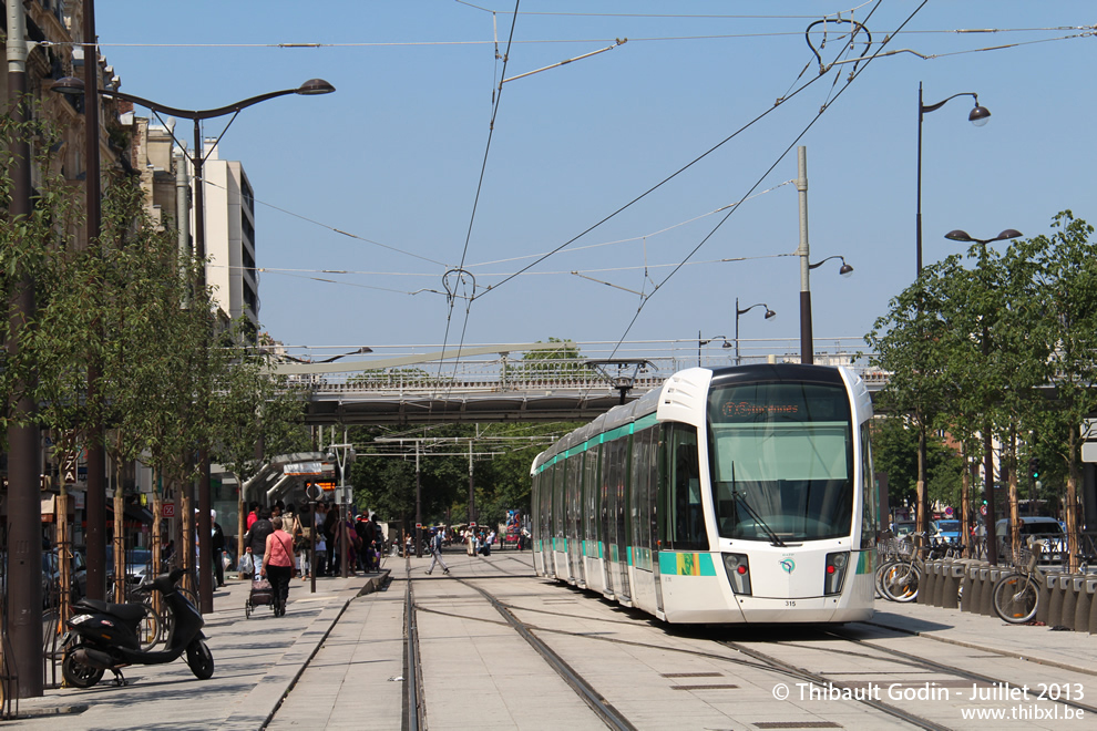 Tram 315 sur la ligne T3a (RATP) à Porte de Vincennes (Paris)