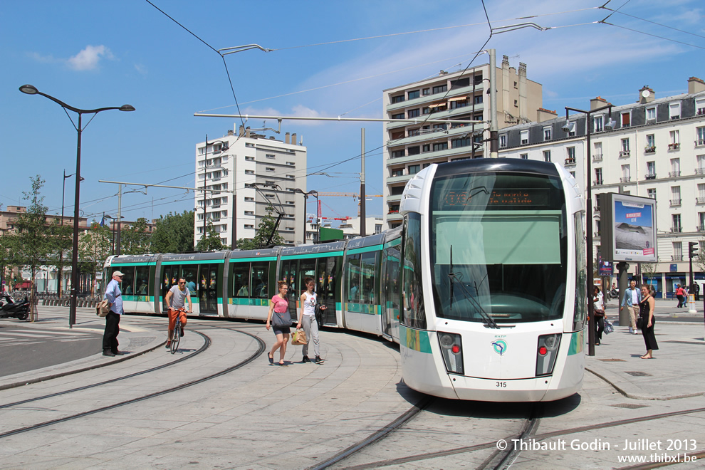 Tram 315 sur la ligne T3a (RATP) à Porte de Vincennes (Paris)