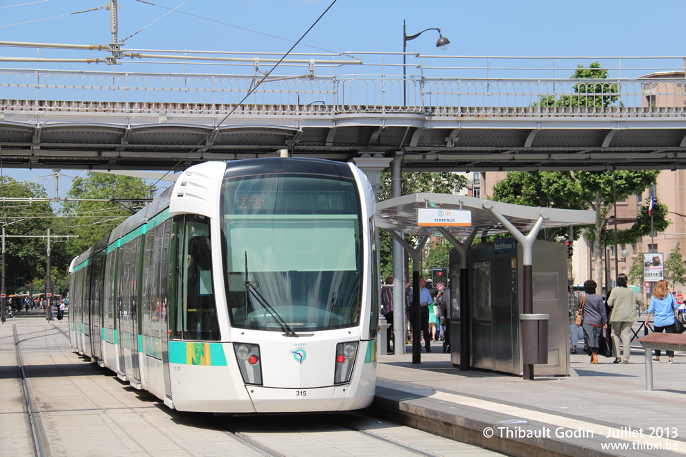 Tram 315 sur la ligne T3a (RATP) à Porte de Vincennes (Paris)