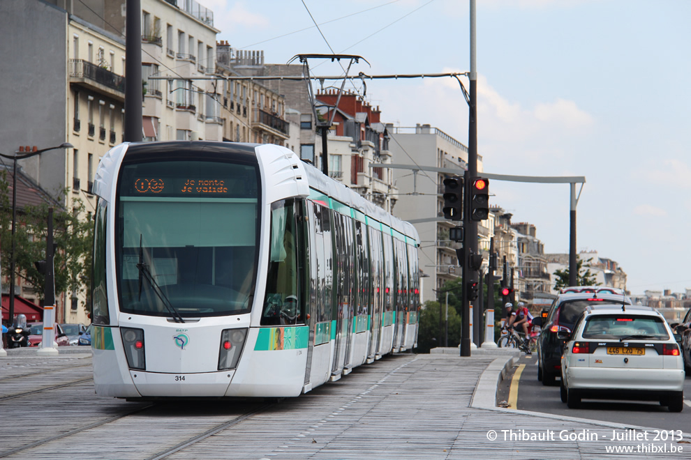 Tram 314 sur la ligne T3a (RATP) à Porte de Charenton (Paris)