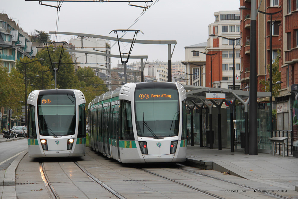 Trams 304 et 314 sur la ligne T3a (RATP) à Balard (Paris)