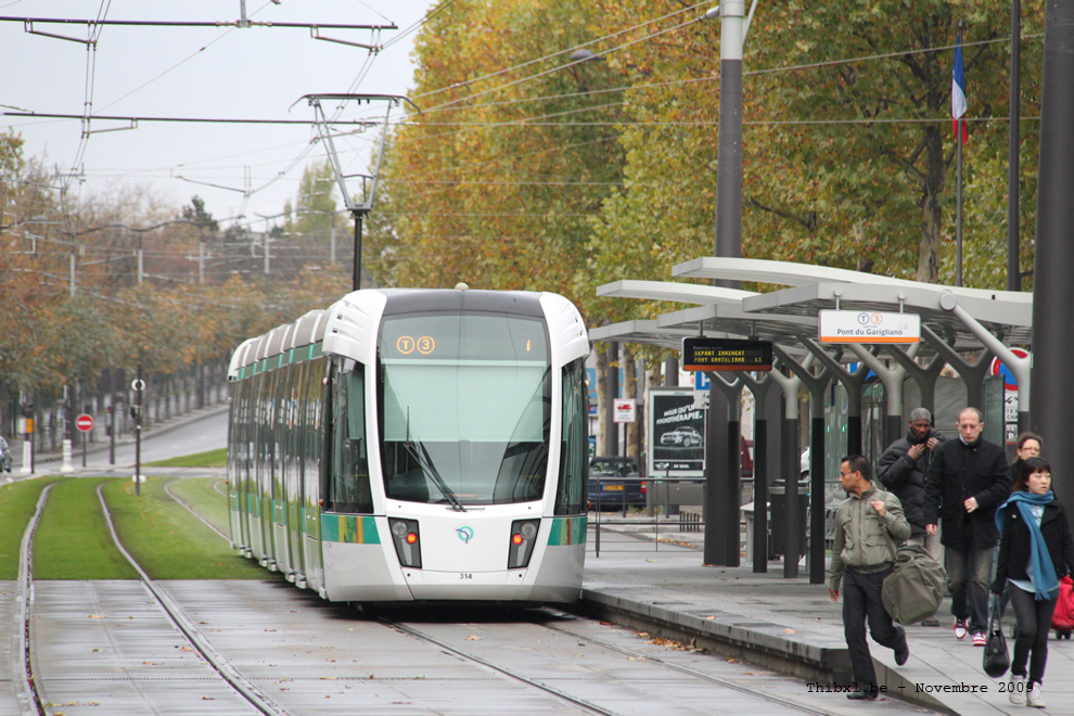 Tram 314 sur la ligne T3a (RATP) à Balard (Paris)