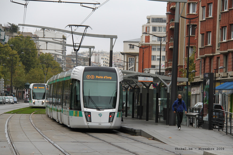 Tram 314 sur la ligne T3a (RATP) à Balard (Paris)