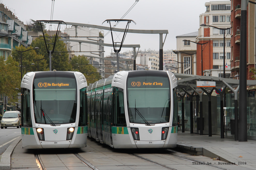 Trams 304 et 314 sur la ligne T3a (RATP) à Balard (Paris)