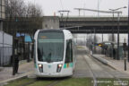 Tram 335 sur la ligne T3b (RATP) à Ella Fitzgerald - Grands Moulins de Pantin (Paris)