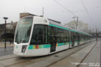 Tram 345 sur la ligne T3b (RATP) à Porte de la Chapelle (Paris)