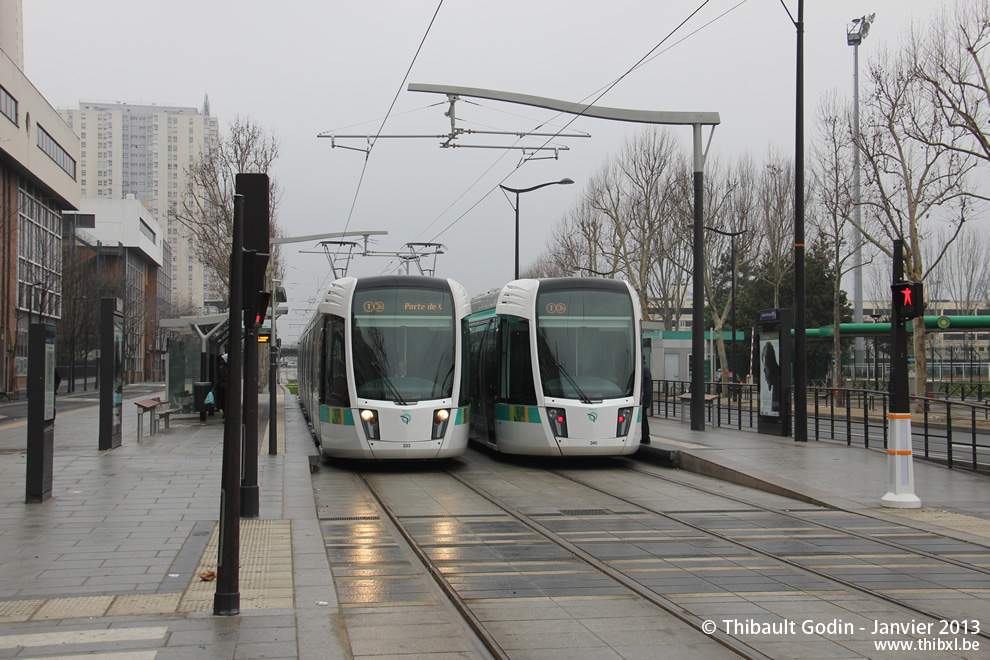 Trams 333 et 340 sur la ligne T3b (RATP) à Colette Besson (Paris)