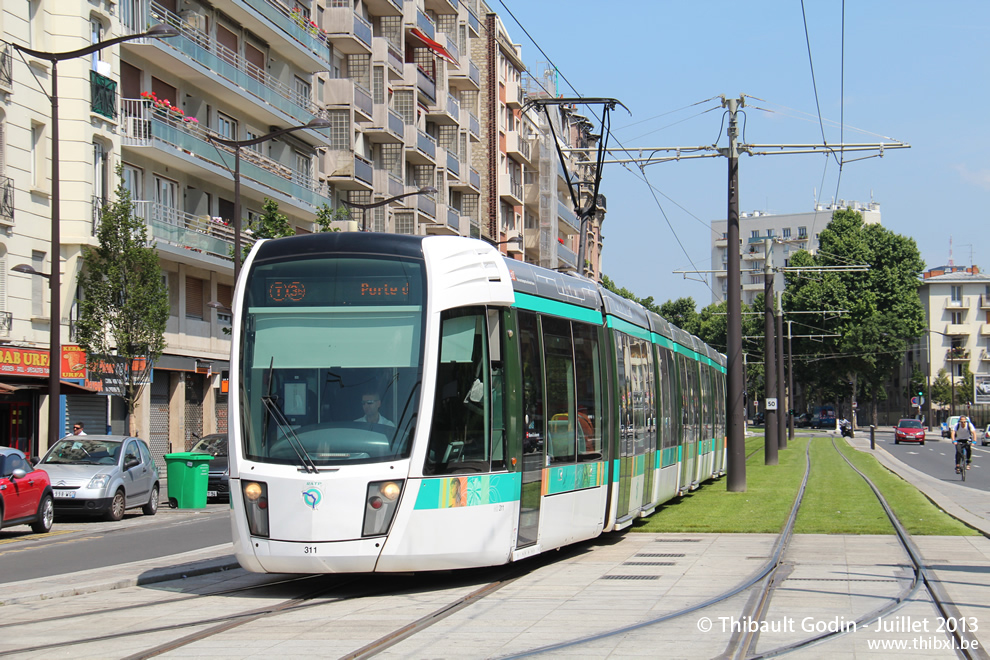 Tram 311 sur la ligne T3b (RATP) à Porte de Vincennes (Paris)