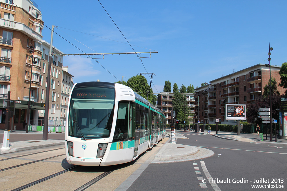 Tram 306 sur la ligne T3b (RATP) à Porte des Lilas (Paris)