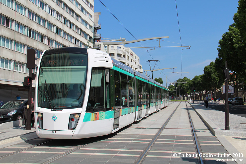 Tram 341 sur la ligne T3b (RATP) à Adrienne Bolland (Paris)