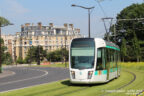 Tram 338 sur la ligne T3b (RATP) à Butte du Chapeau Rouge (Paris)