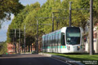 Tram 353 sur la ligne T3b (RATP) à Porte des Lilas (Paris)