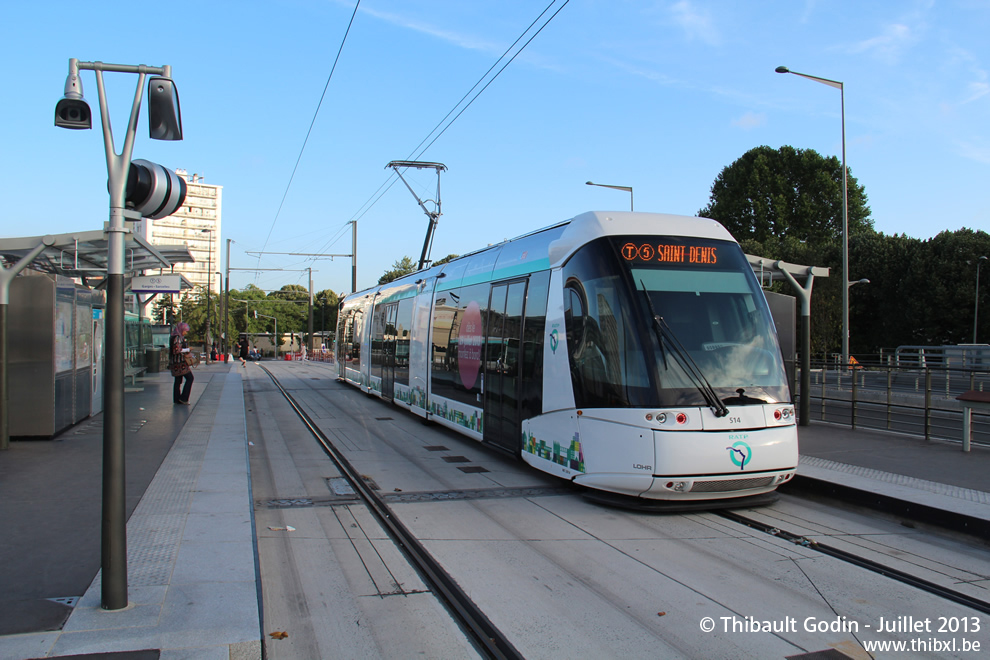 Tram 514 sur la ligne T5 (RATP) à Sarcelles