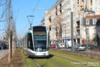 Tram 802 sur la ligne T8 (RATP) à Saint-Denis