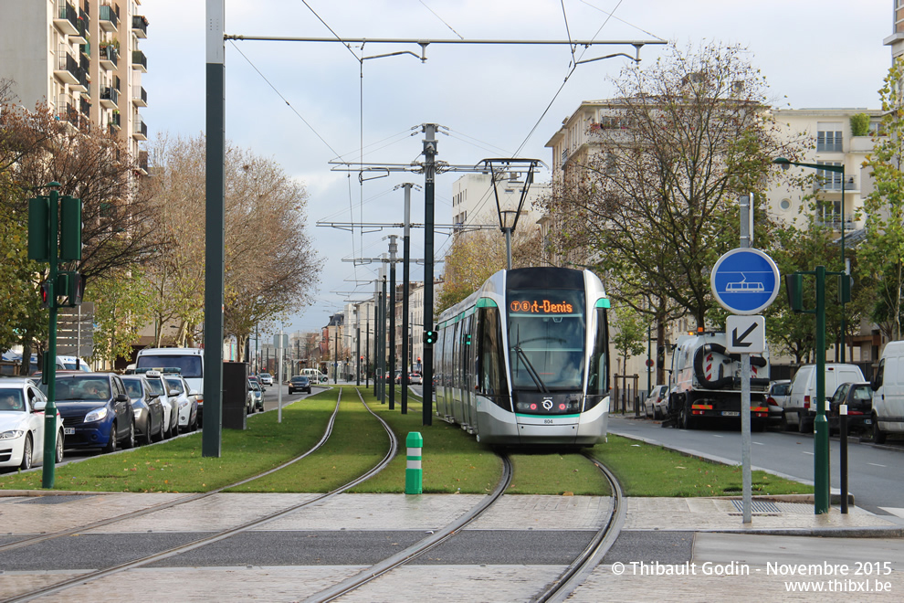 Tram 804 sur la ligne T8 (RATP) à Épinay-sur-Seine